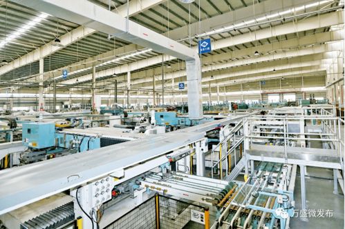 倍添信心 我區(qū)高新技術(shù)企業(yè)突破32家，電子科技領(lǐng)域技術(shù)開(kāi)發(fā)成果豐碩